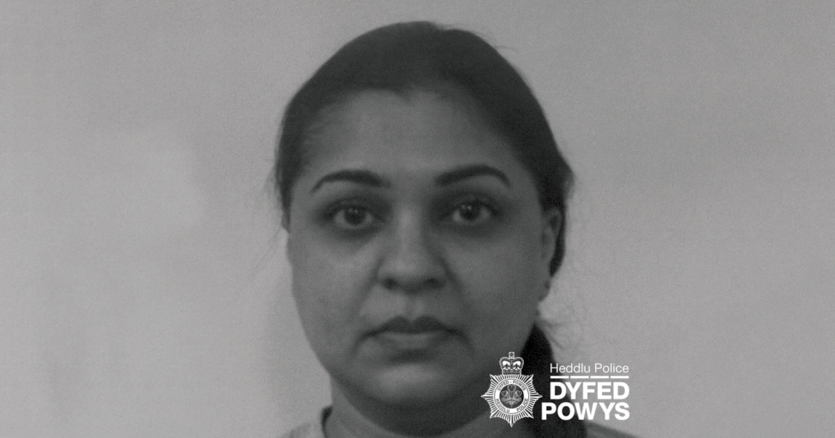 Image of Yanya Nasir with the water mark Heddlu Police -  DYFED POWYS in the bottom right